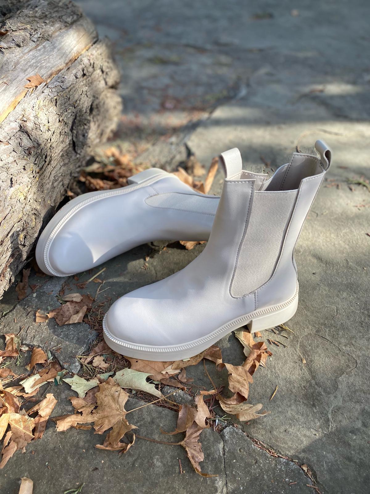 Kadın Lastikli İçi Kürklü Kalın Taban Bej Bot