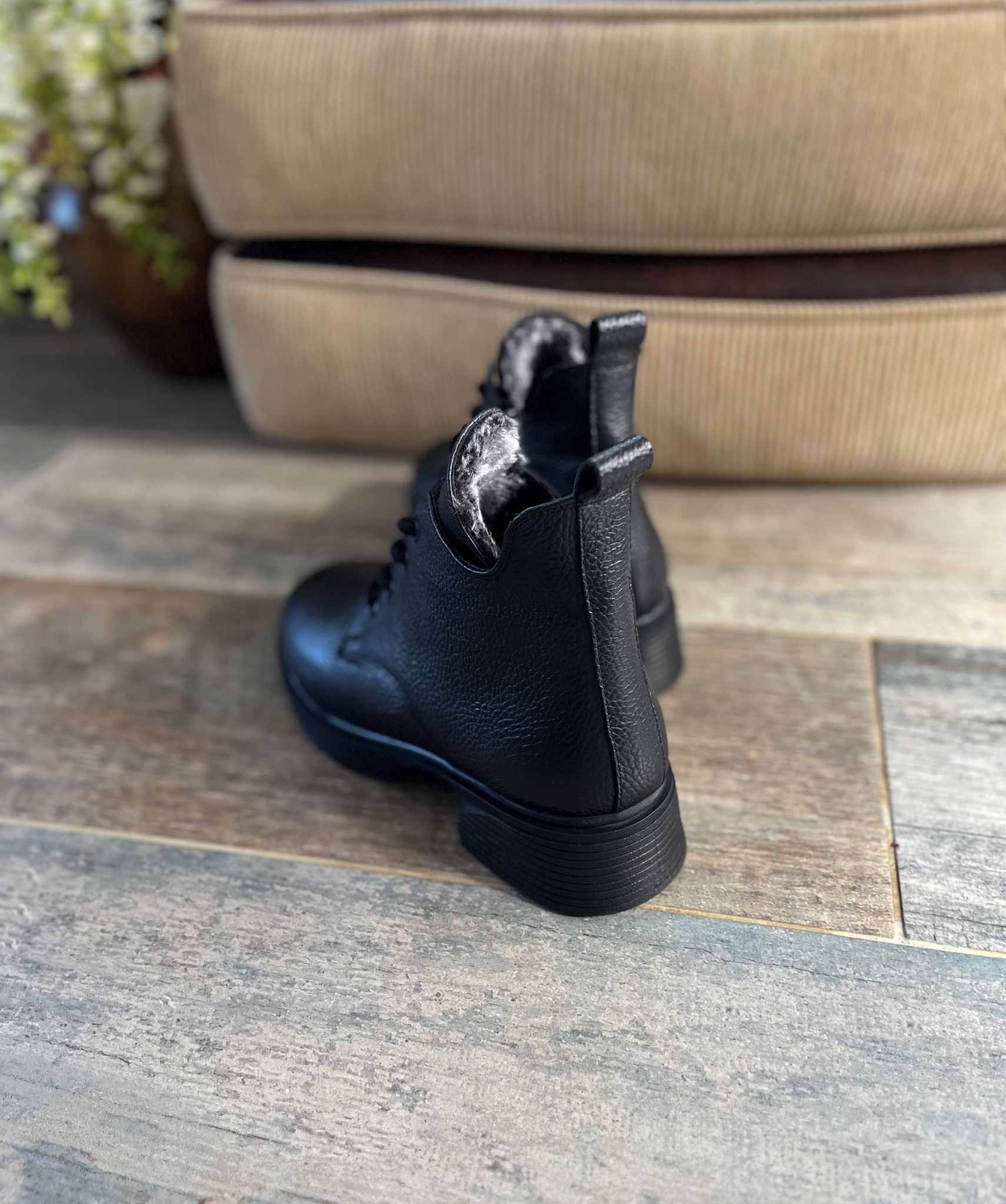 Kadın Hakiki Deri İçi Kürklü Kışlık Bot