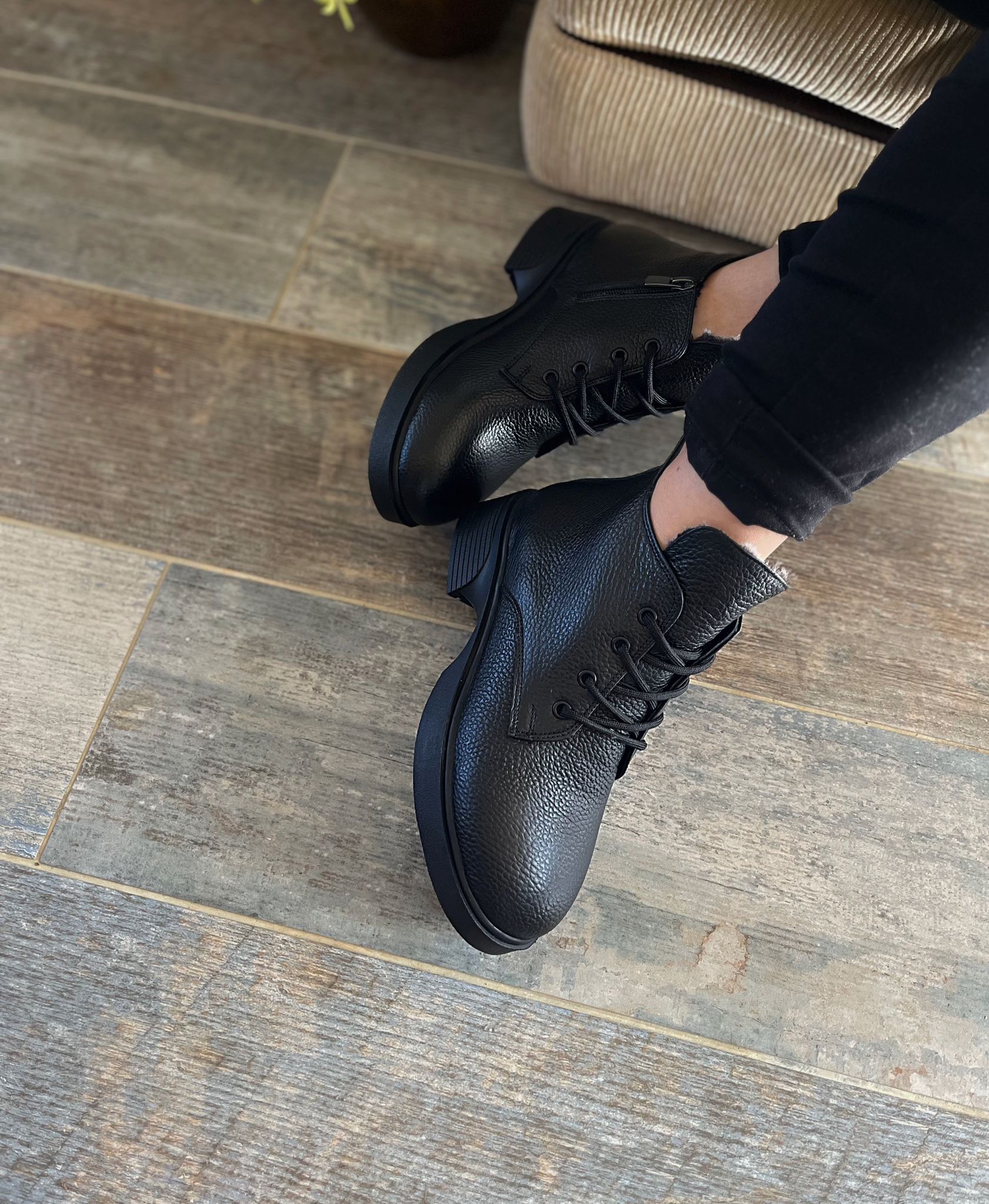 Kadın Hakiki Deri İçi Kürklü Kışlık Bot