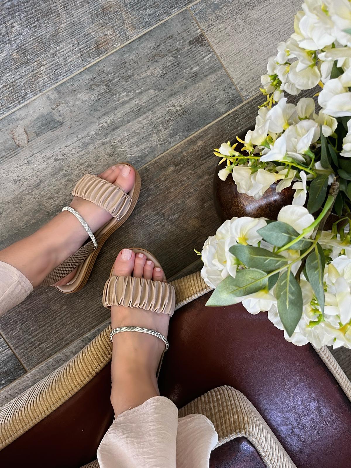 Luna Model Kadın Taşlı Yazlık Ortopedik Taban Sandalet