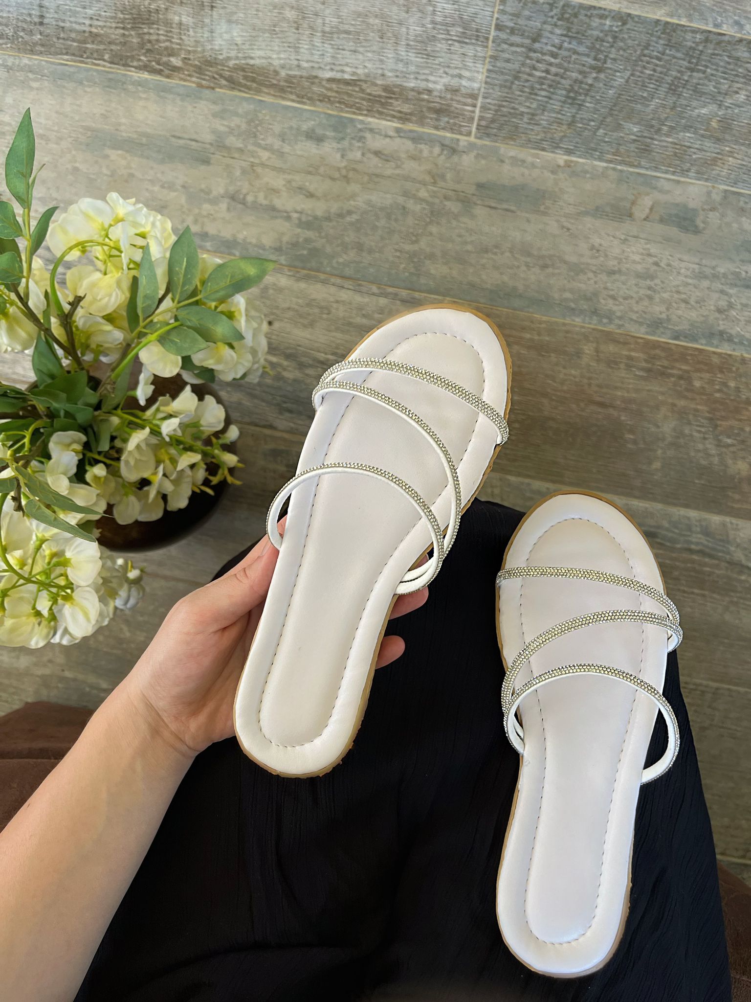 Monica Model Taşlı Kadın Ortopedik Yazlık Terlik